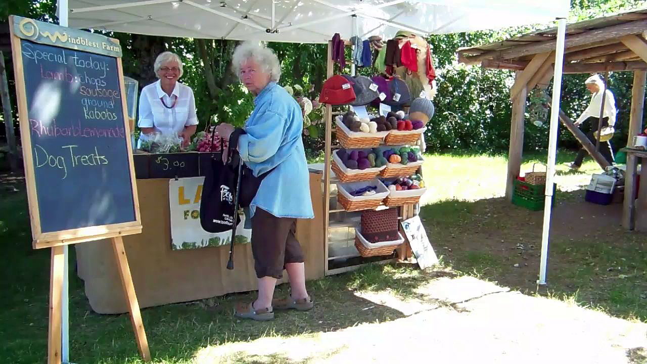 Video of Hedy Muysson at farmers market in 2012